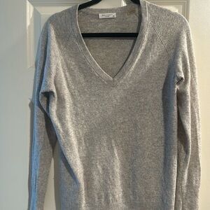 Equipment Cashmere Vneck sweater small